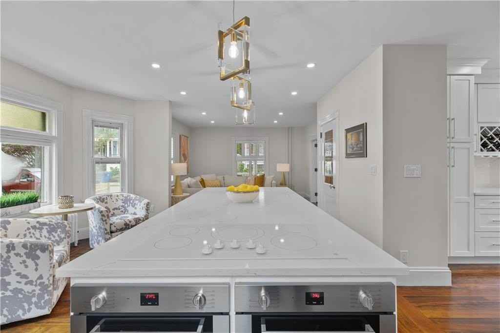 68 Roseneath Ave - Photo 5 of 47