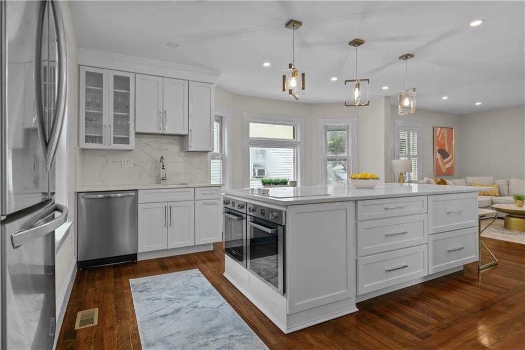 68 Roseneath Ave - Photo 6 of 47