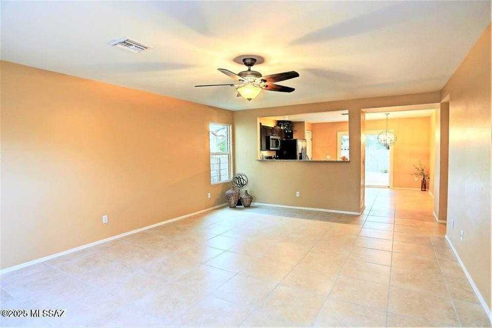 727 W Buffalo Grass Dr - Photo 5 of 26