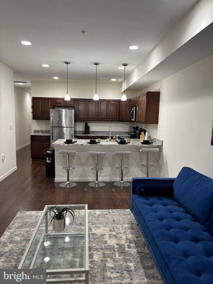 6005 Eads St Ne - Photo 6 of 24