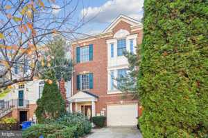 featured image of 10736 Folkestone Way