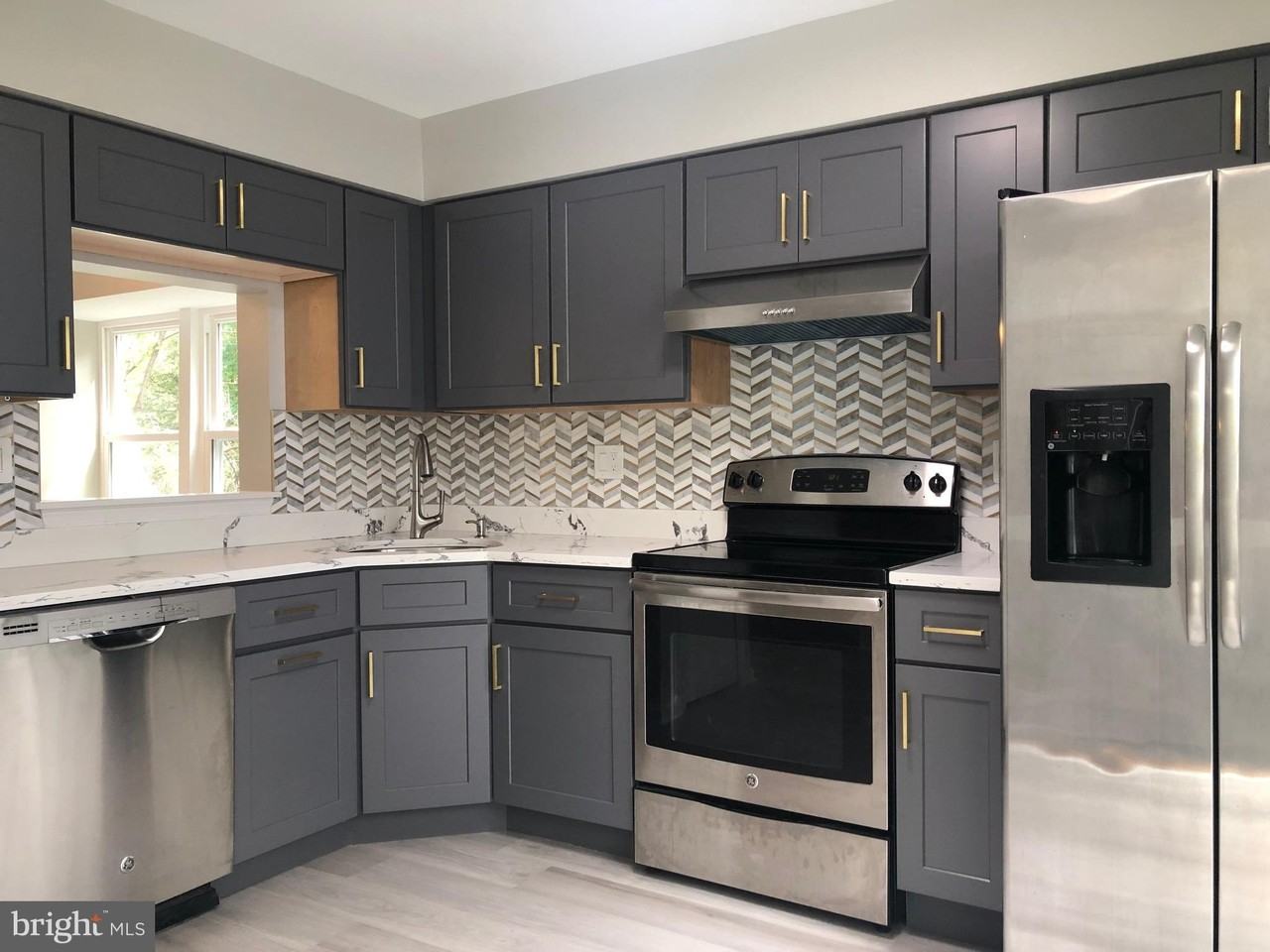 9533 Clocktower Ln - Photo 2 of 19