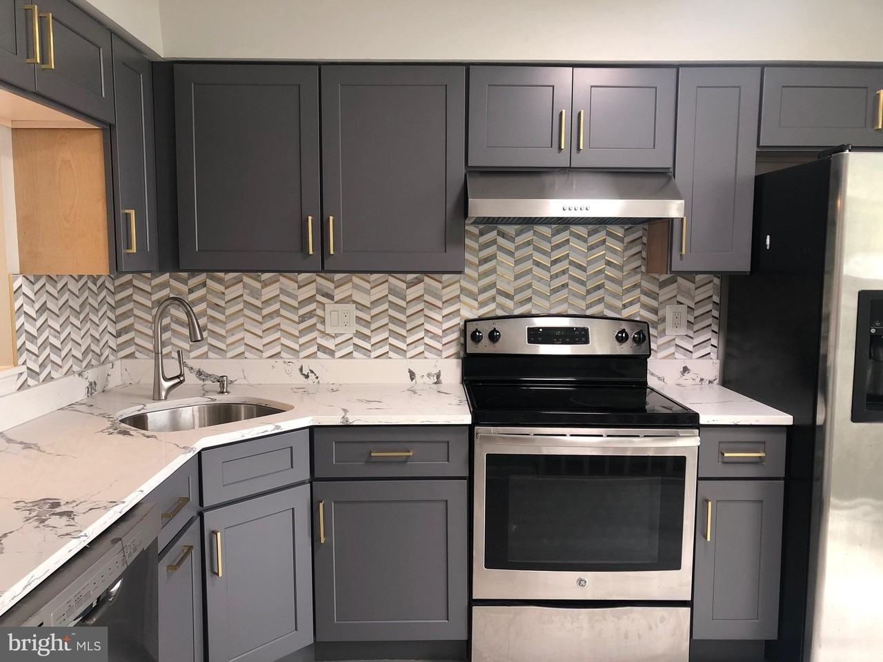 9533 Clocktower Ln - Photo 7 of 19