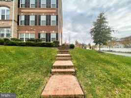 featured image of 15501 Newtonmore Ln