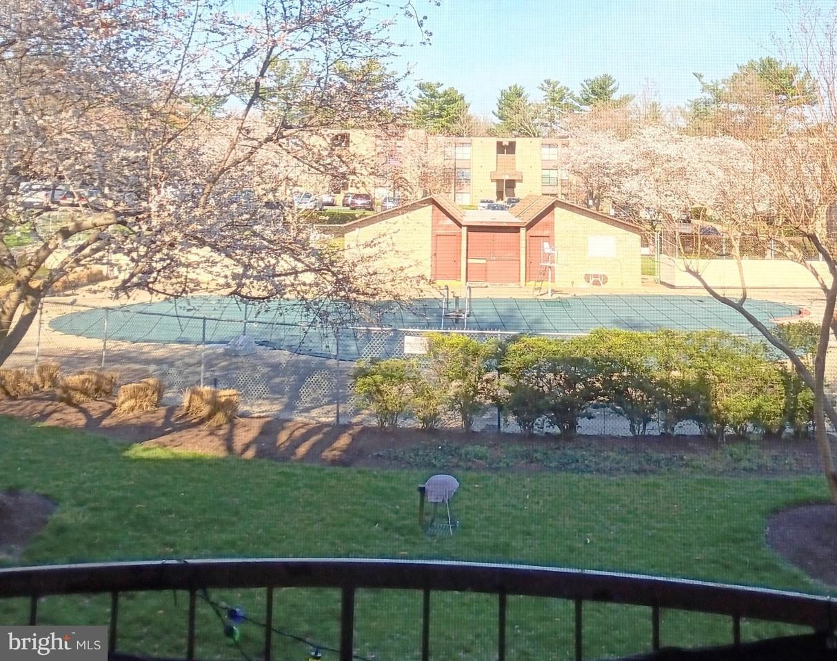 3331 Huntley Square Dr Apt C1 - Photo 3 of 13