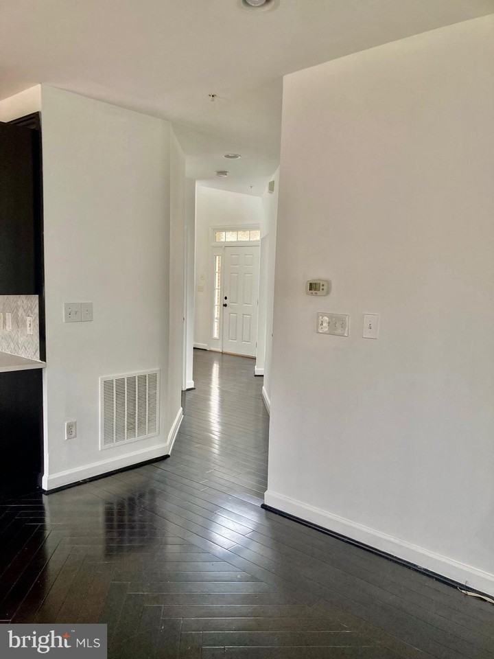 4312 Hatties Progress Dr - Photo 3 of 17