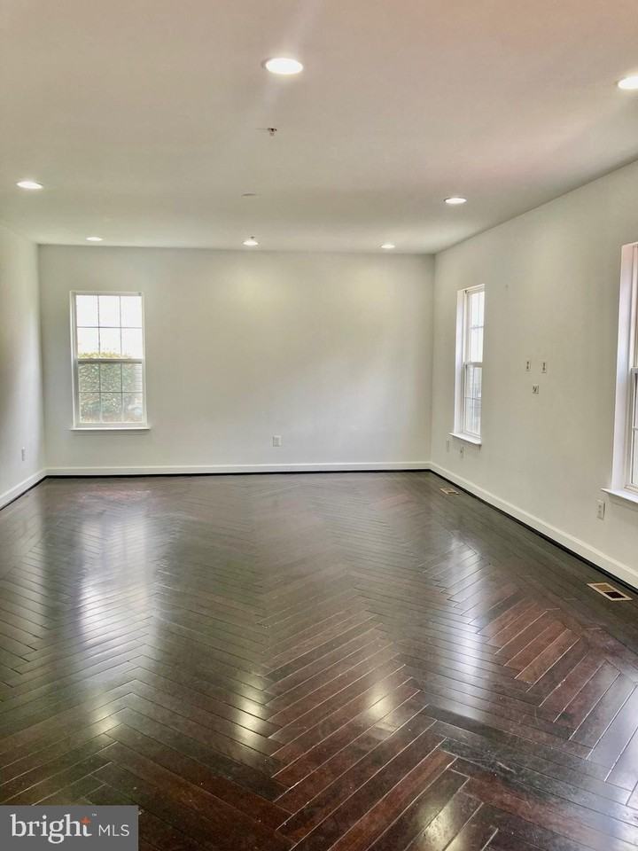 4312 Hatties Progress Dr - Photo 4 of 17