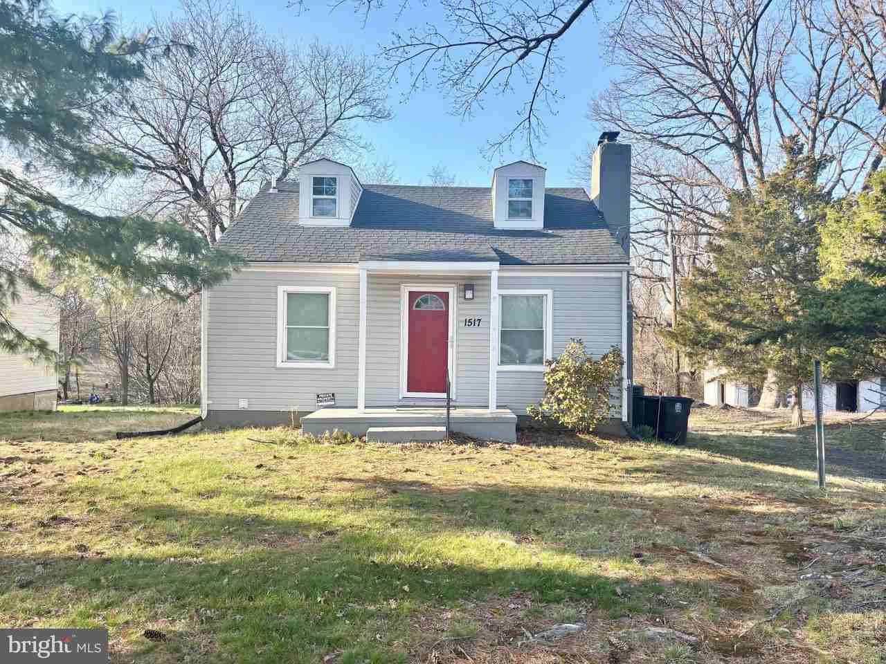 1517 Rollins Ave - Photo 3 of 50