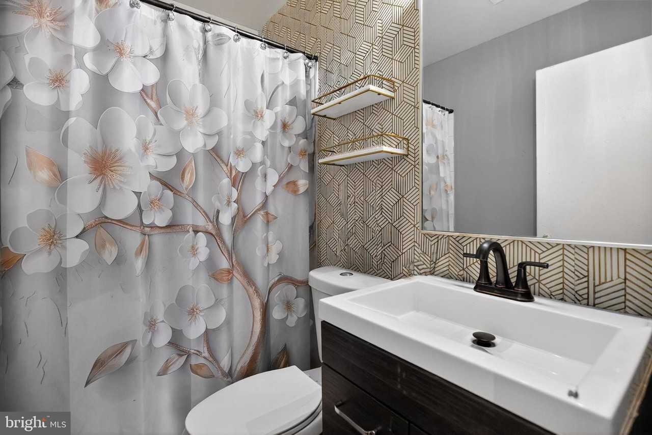 4603 Eaton Dr - Photo 4 of 11