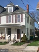 featured image of 305 W North St