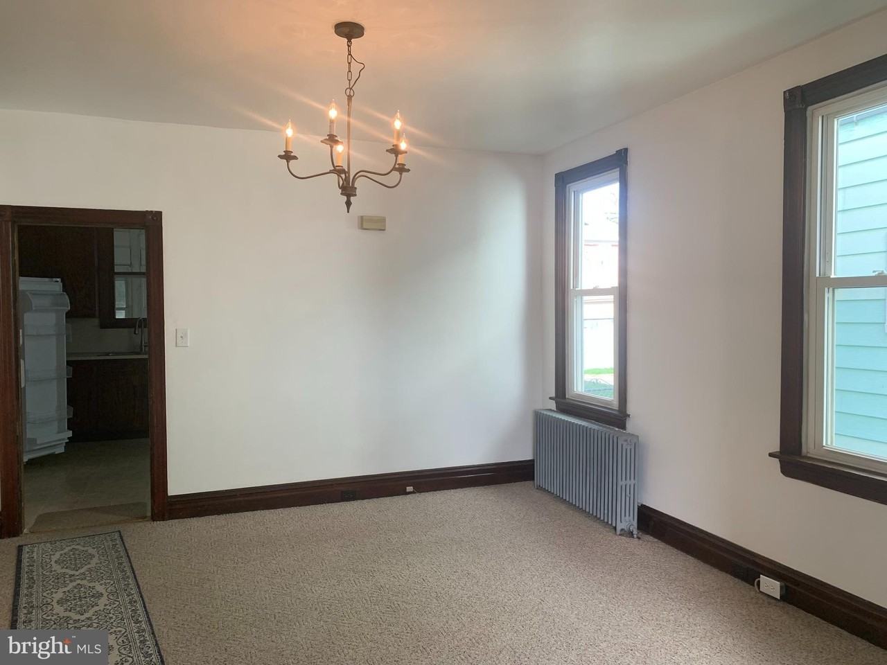 305 W North St - Photo 5 of 29