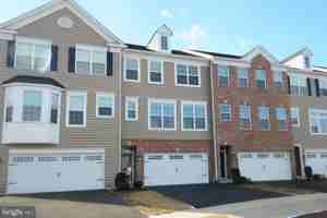 featured image of 326 W Hamlin Ave