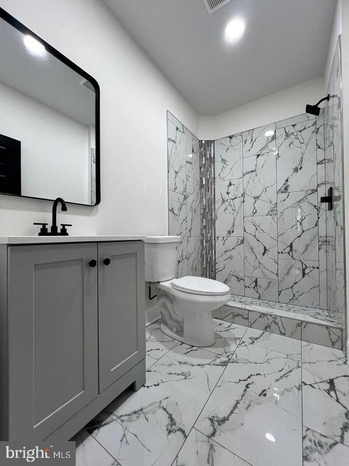 6645 Vandike St - Photo 5 of 8