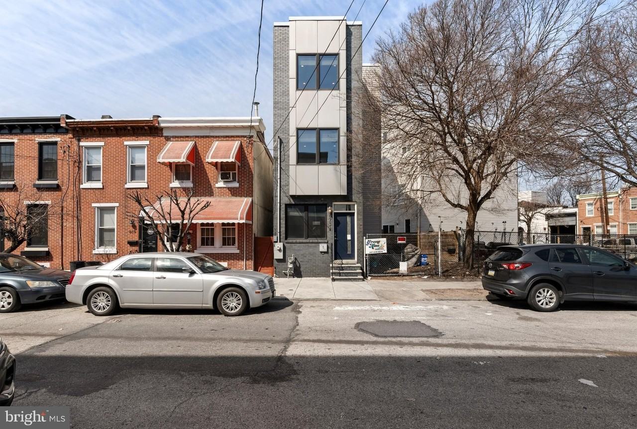 873 Moyer St - Photo 2 of 38