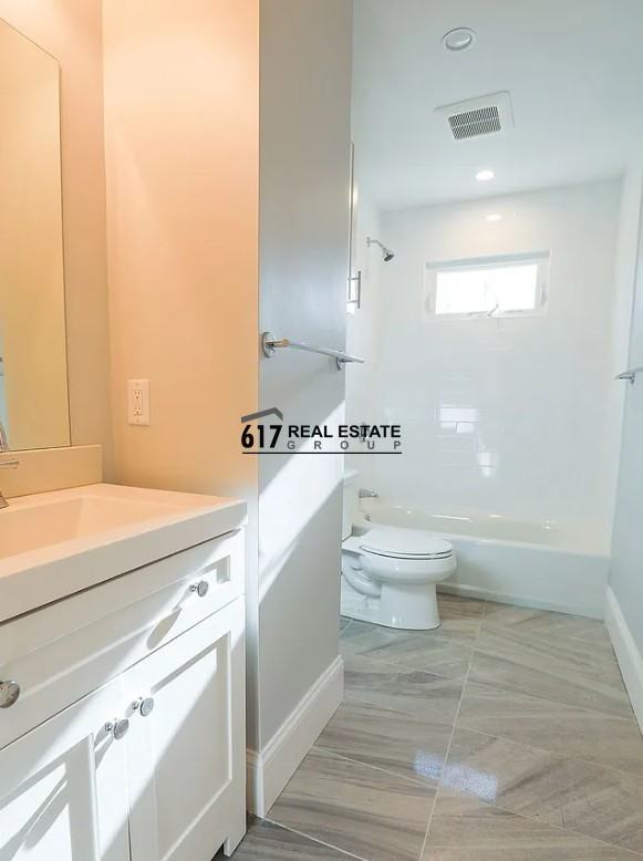 30 Brooks St #2 - Photo 4 of 9