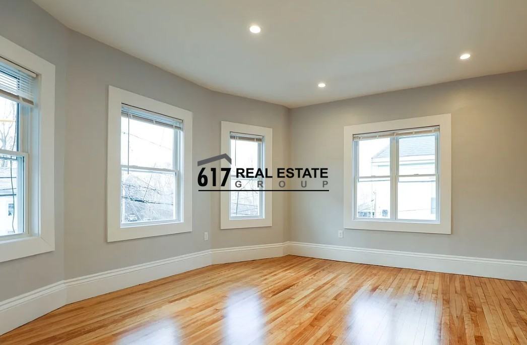 30 Brooks St #2 - Photo 7 of 9