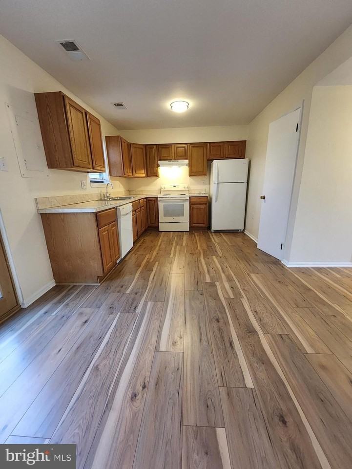 4528 Appledale Ct - Photo 5 of 20