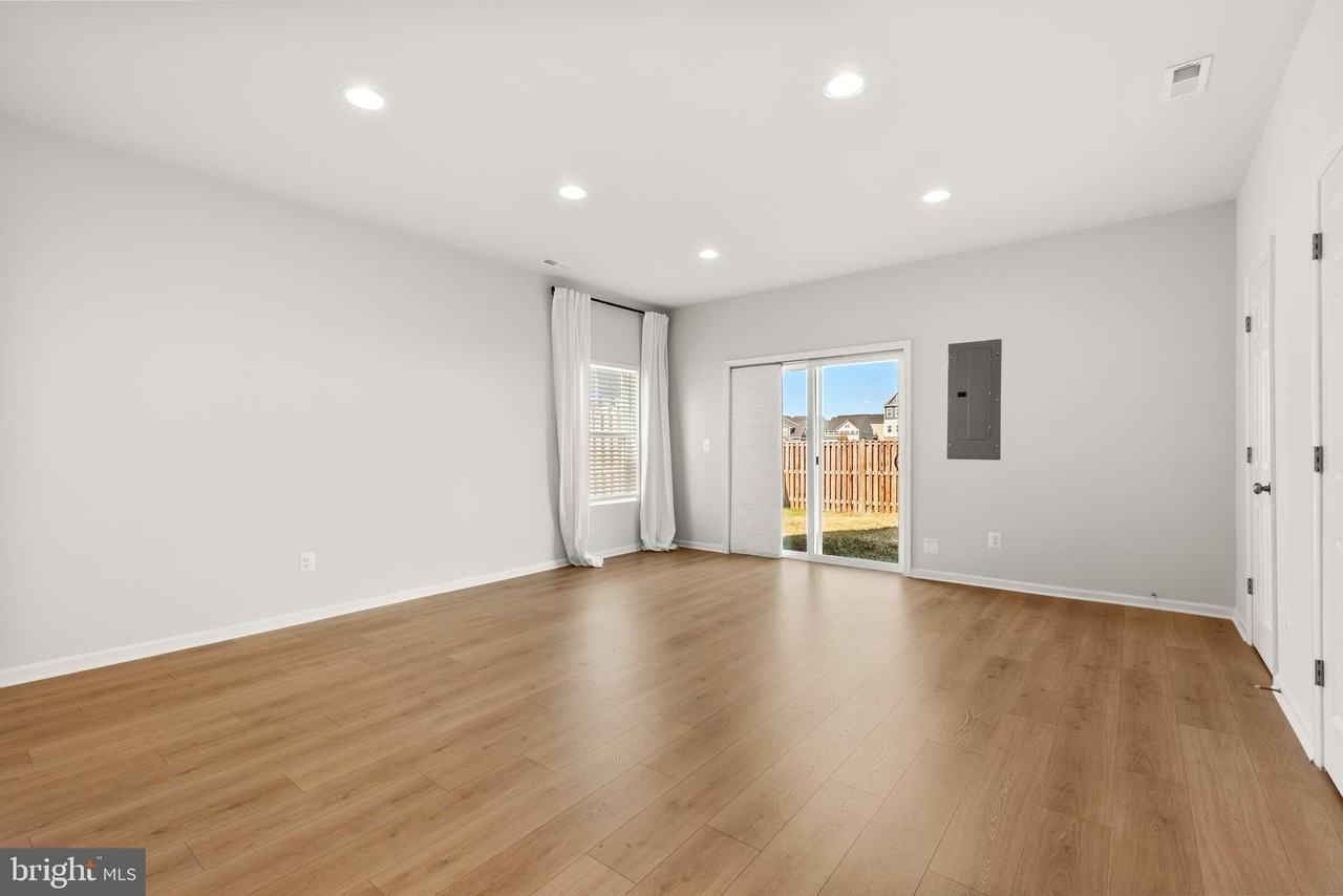 116 Centifour Dr - Photo 4 of 28