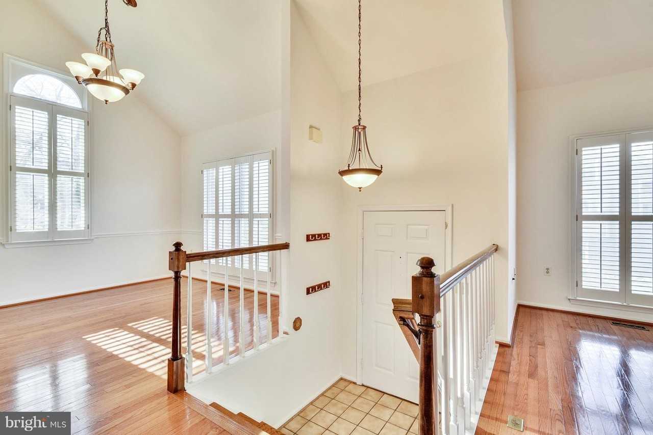 3023 Oakton Meadows Ct - Photo 2 of 30