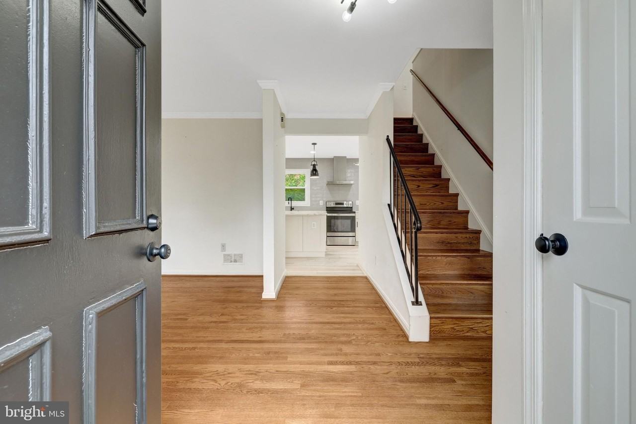 1108 Bellview Rd - Photo 6 of 45