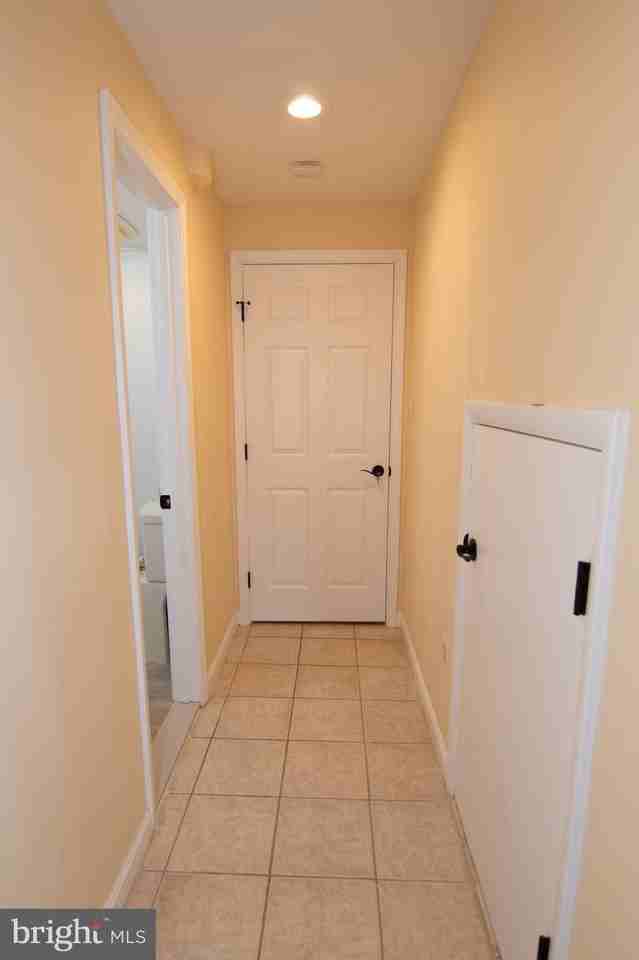 404 Talahi Rd Se - Photo 3 of 31