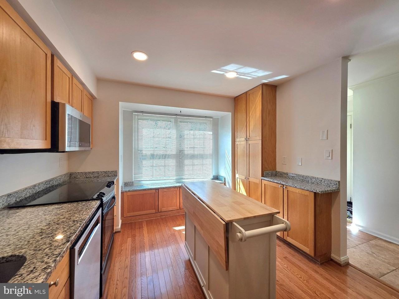 5939 Heatherwood Ct - Photo 7 of 36