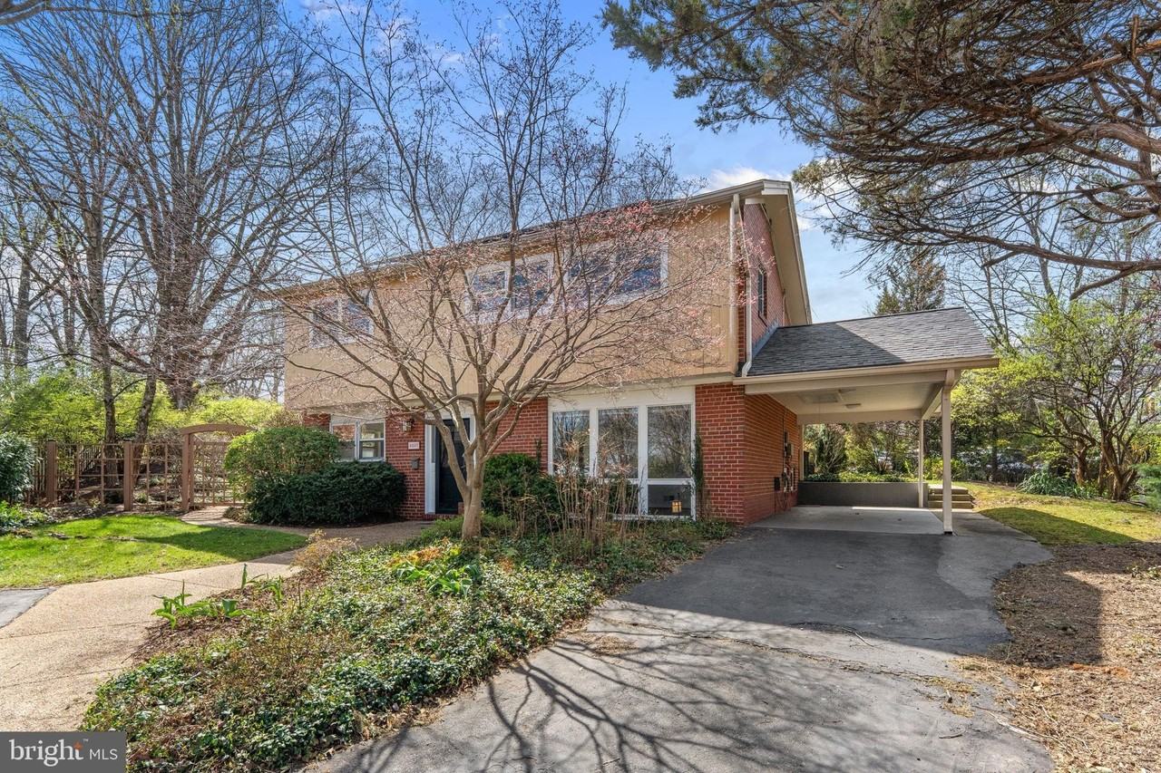 6337 Beryl Rd - Photo 2 of 34