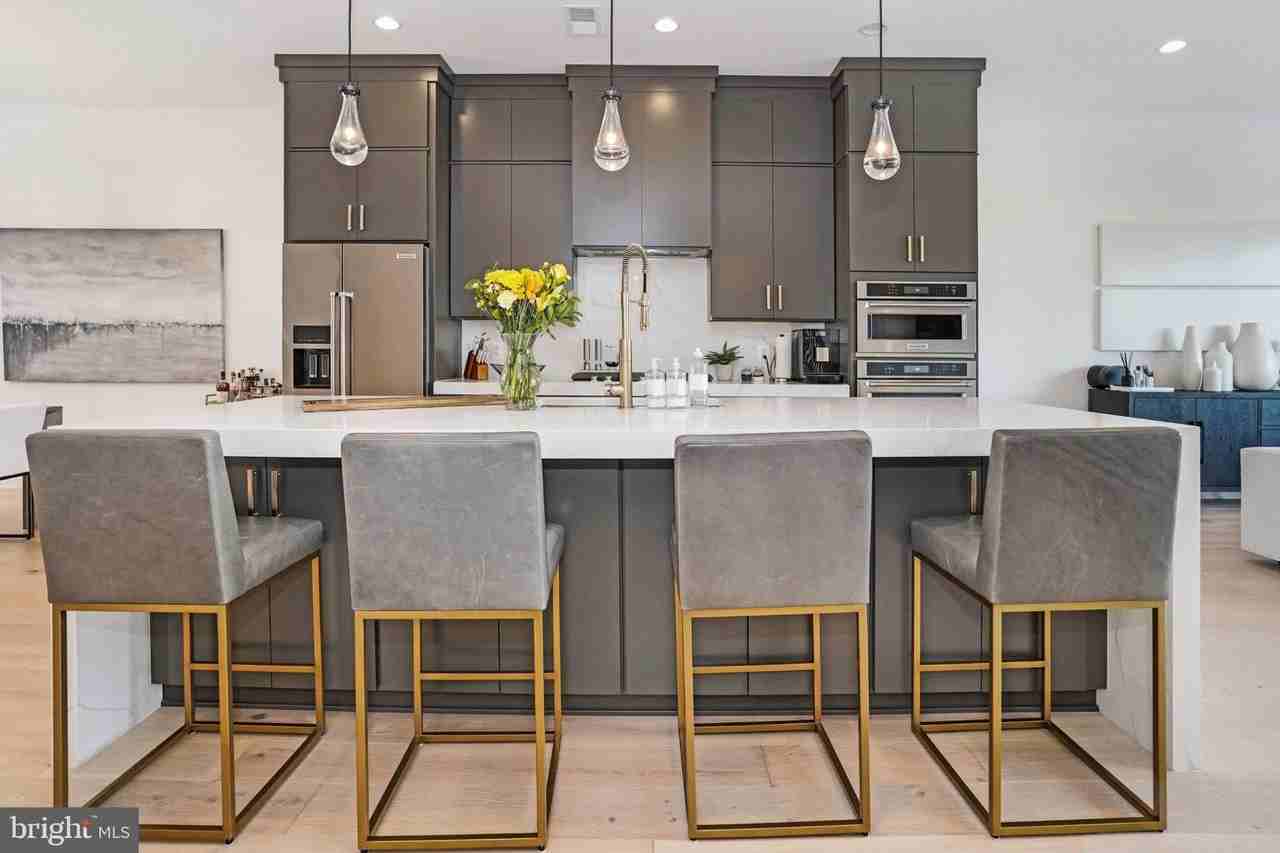 14383 Beckett Glen Cir - Photo 3 of 41