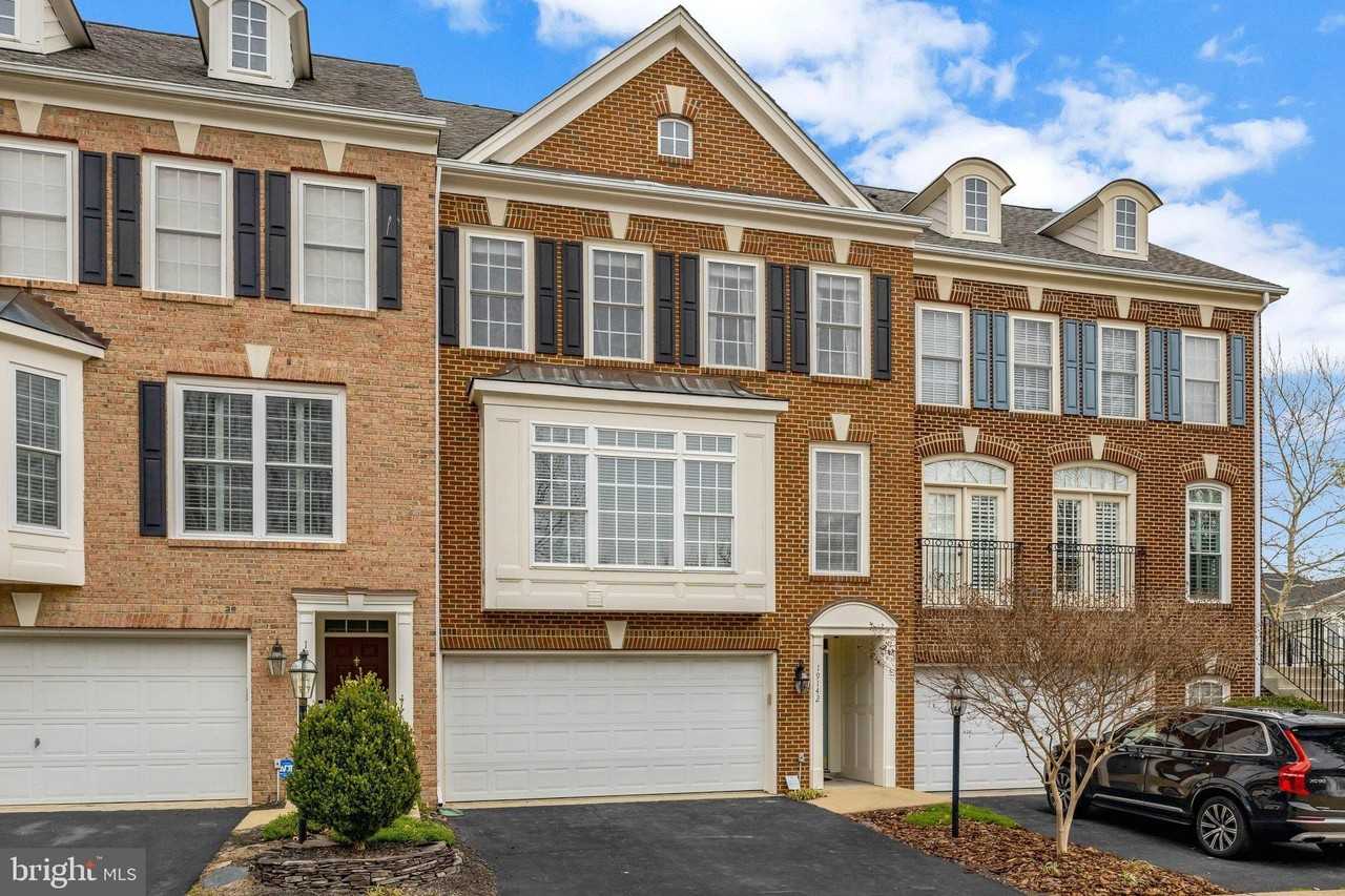 19142 Rocky Crest Ter - Photo 2 of 50