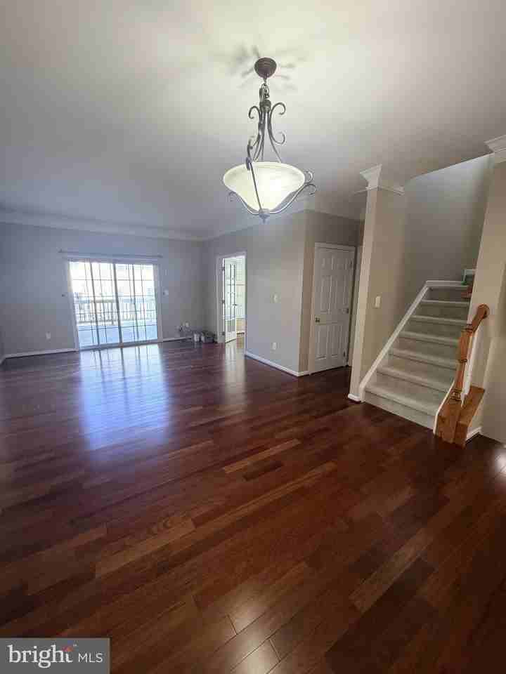 25834 Kirkwood Sq - Photo 5 of 43