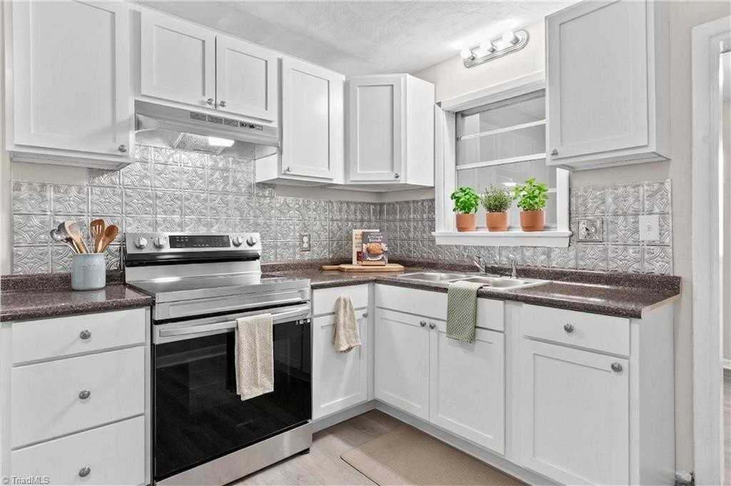 Bethania St #111 - Photo 3 of 13