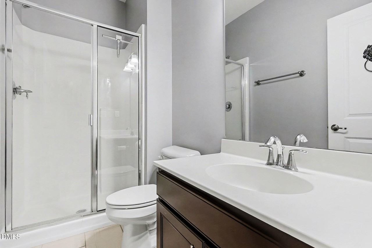 512 Austin View Blvd - Photo 6 of 23