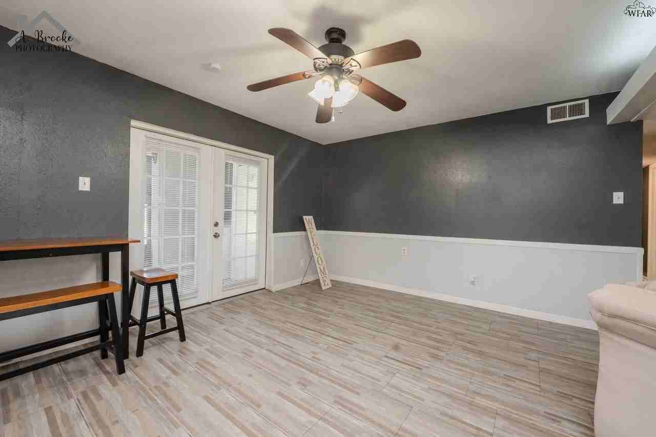 1603 Karen Ln - Photo 5 of 18