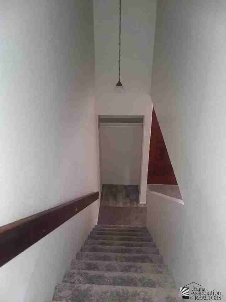 833 S Avenue A #5 - Photo 6 of 10