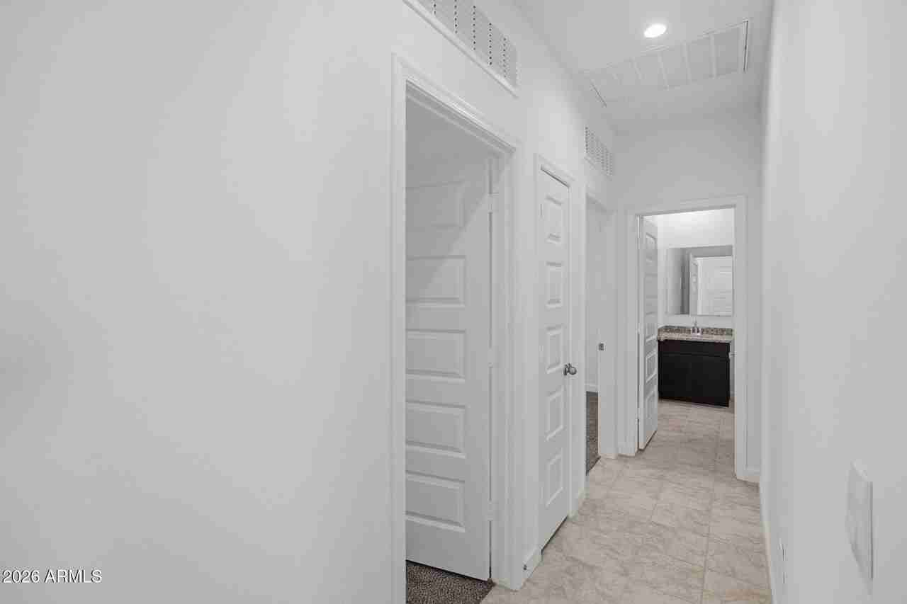 9051 S Palo Verde Dr - Photo 7 of 50