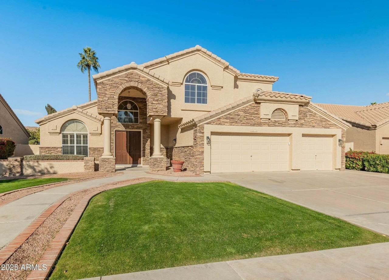 5610 W Gail Dr - Photo 2 of 49