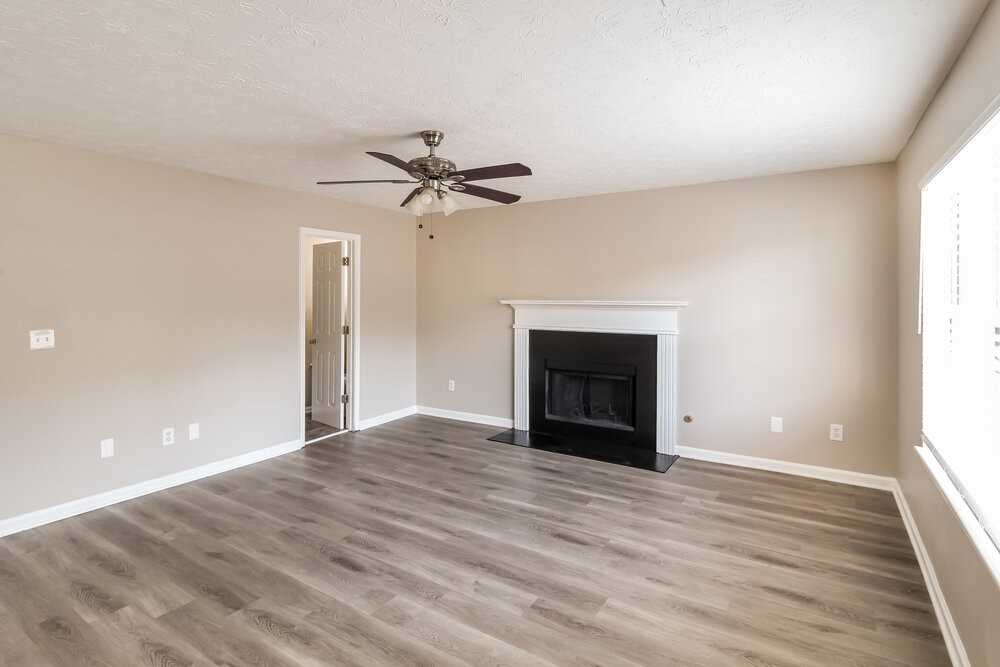 5550 Wellborn Creek Dr - Photo 5 of 18