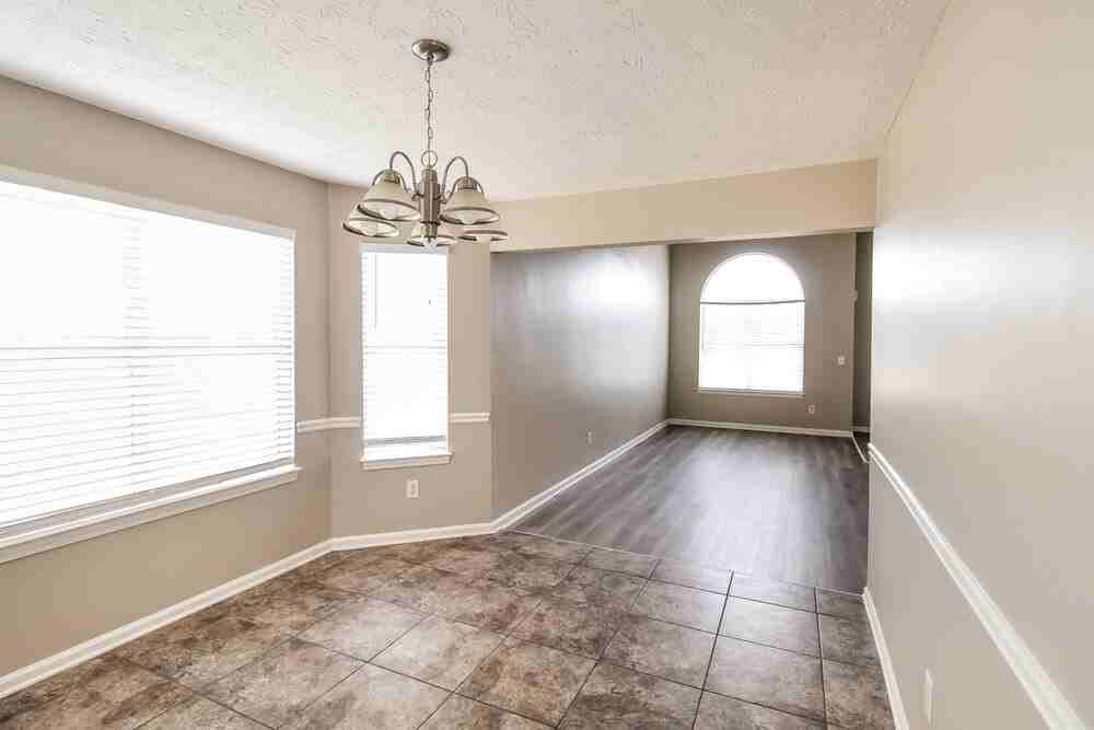 5550 Wellborn Creek Dr - Photo 7 of 18