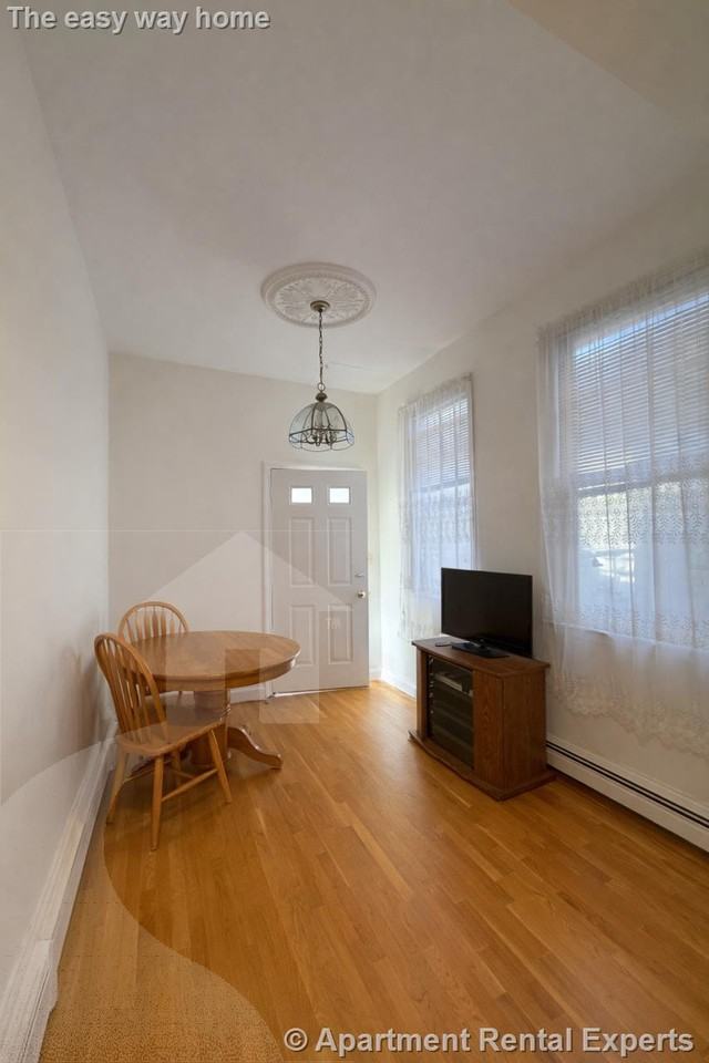 107 2nd St - Photo 6 of 12