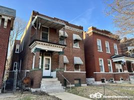 featured image of 4223 Red Bud Ave #1F