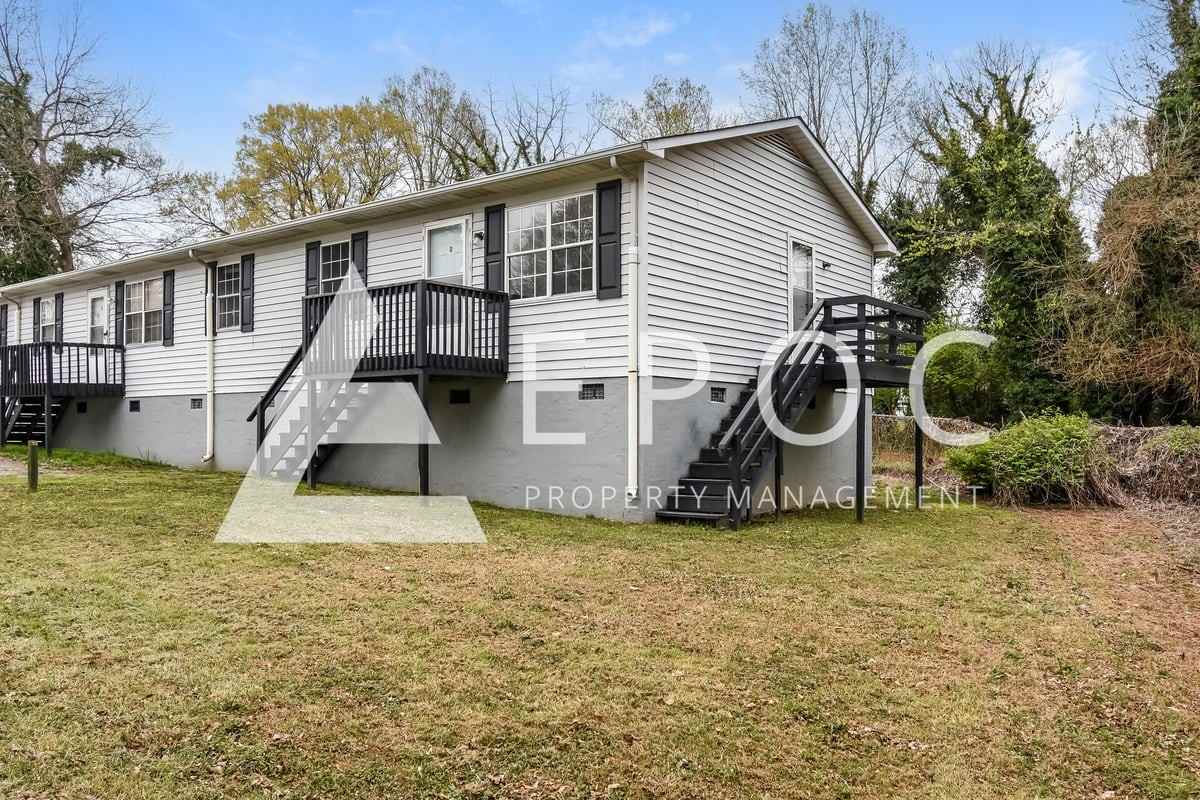 638 S Elm St #D - Photo 2 of 15