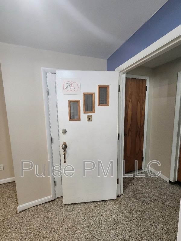 18 S Main St - Photo 2 of 8