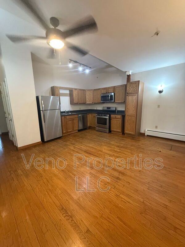 1 S Park St #1D - Photo 3 of 15