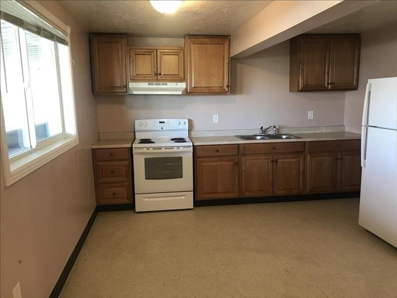 840 Garfield St #1 - Photo 2 of 7