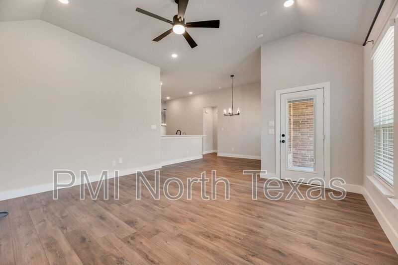 6237 White Creek Dr - Photo 3 of 20