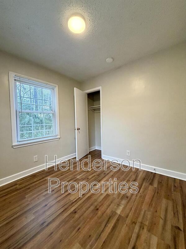 2613 Remington St - Photo 5 of 13