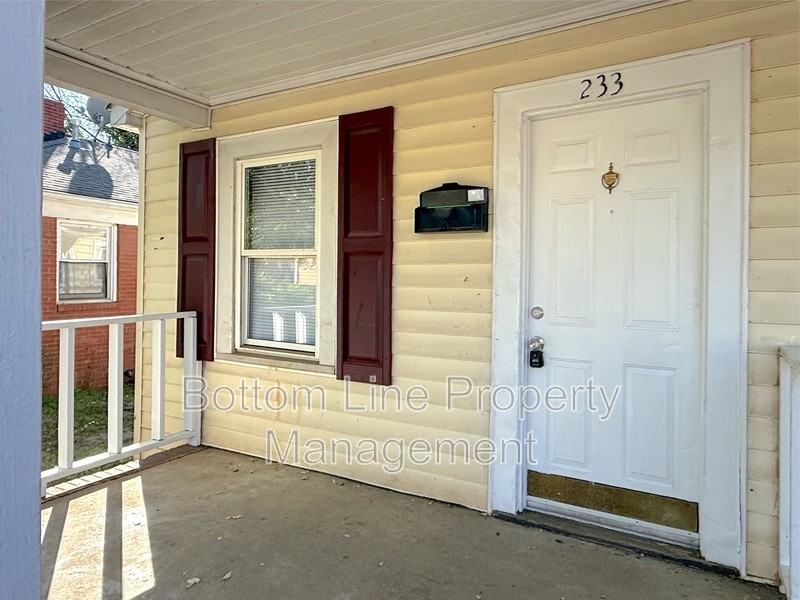 233 Orange St - Photo 2 of 11