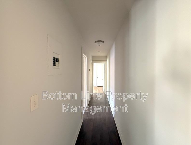 233 Orange St - Photo 6 of 11