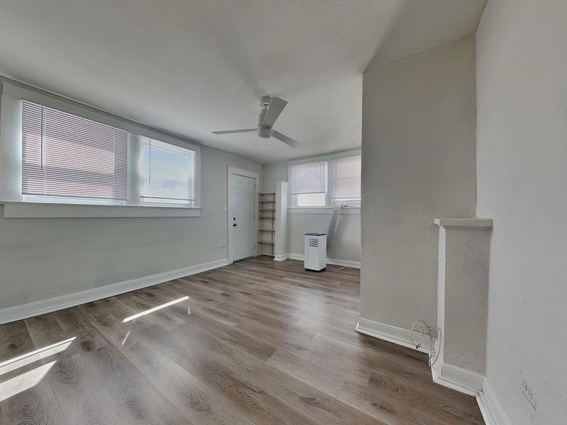 2904 W Chestnut St #2 - Photo 6 of 19