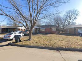 featured image of 2828 Larkin South Street